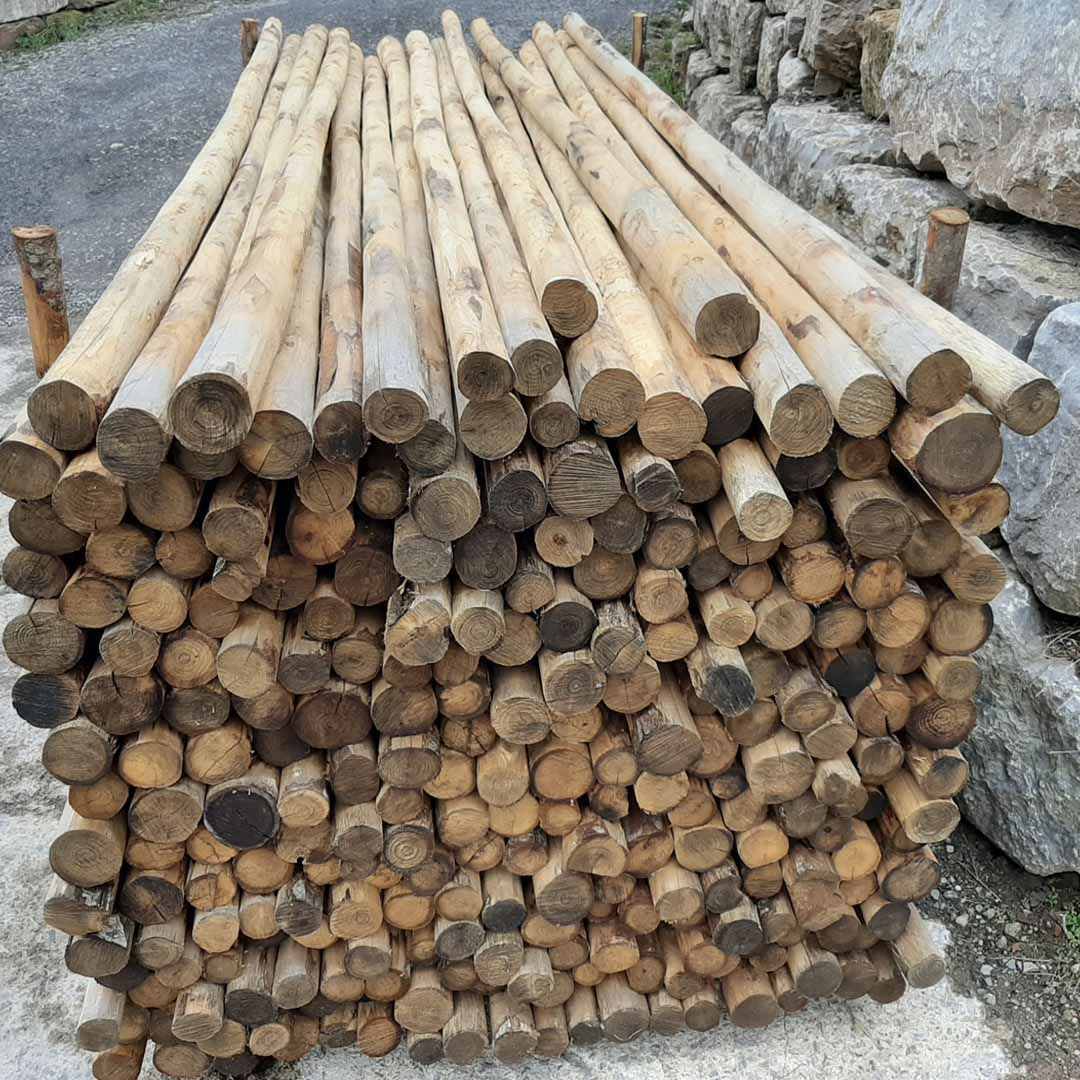 Naturholzstangen | Holzstangen rund | Rundholzstange aus Kastanienholz 